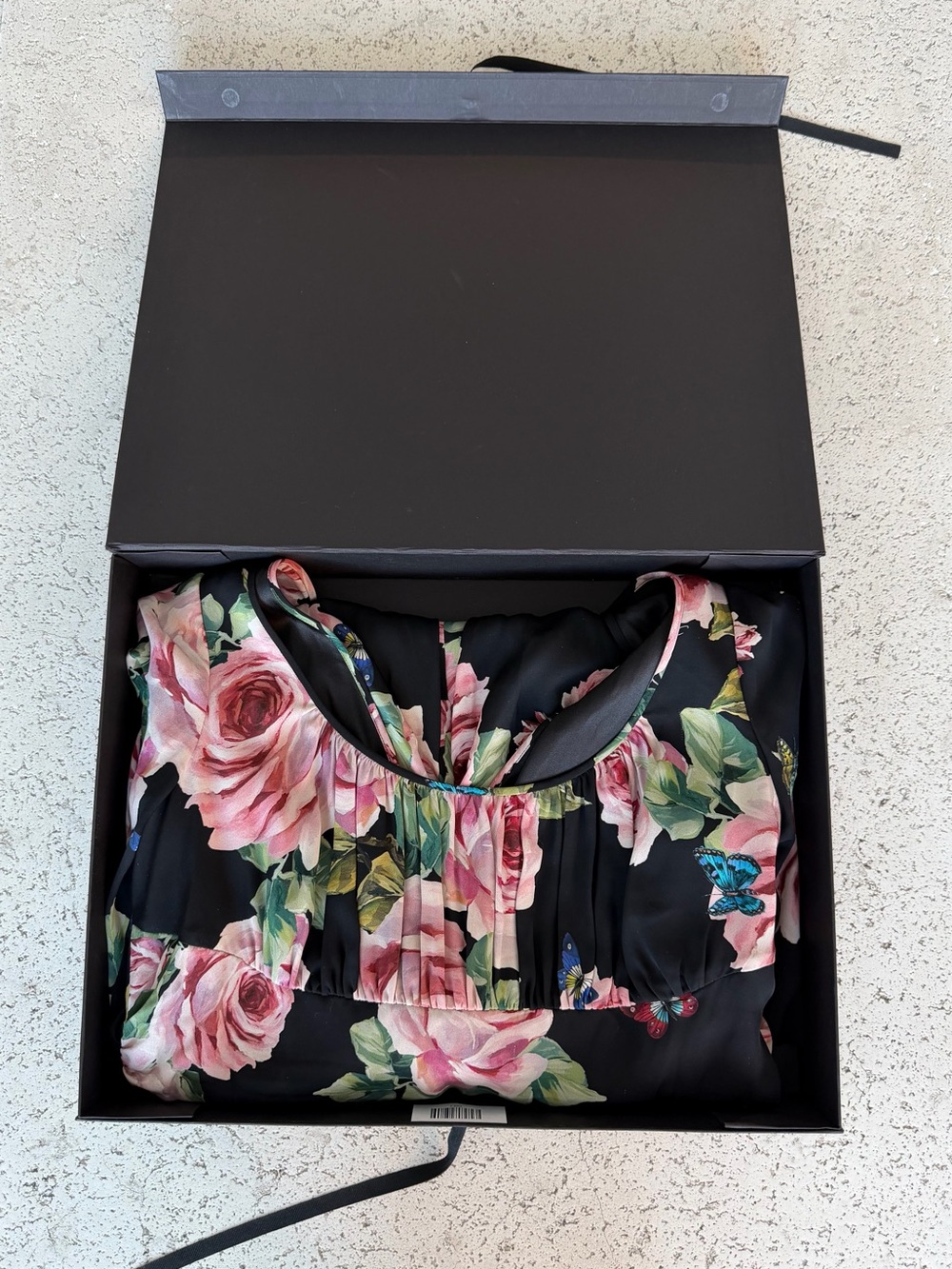 Dolce & Gabbana Silk Dress with Pink Rose Print 🌹 - Picture 16 of 16